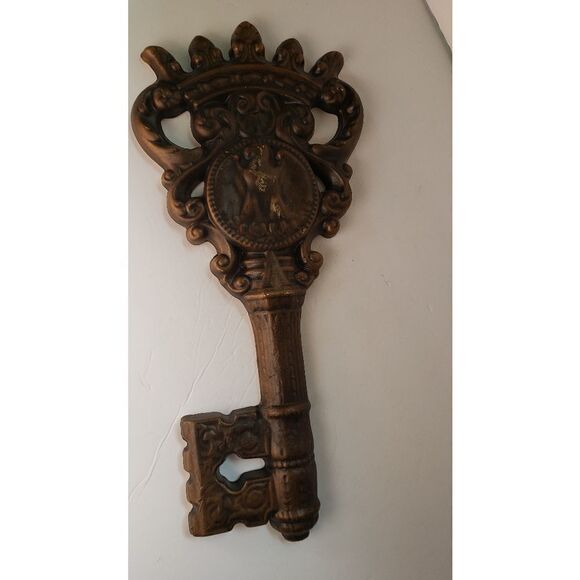 Vintage Wall Decor Skeleton Key - Picture 2 of 9